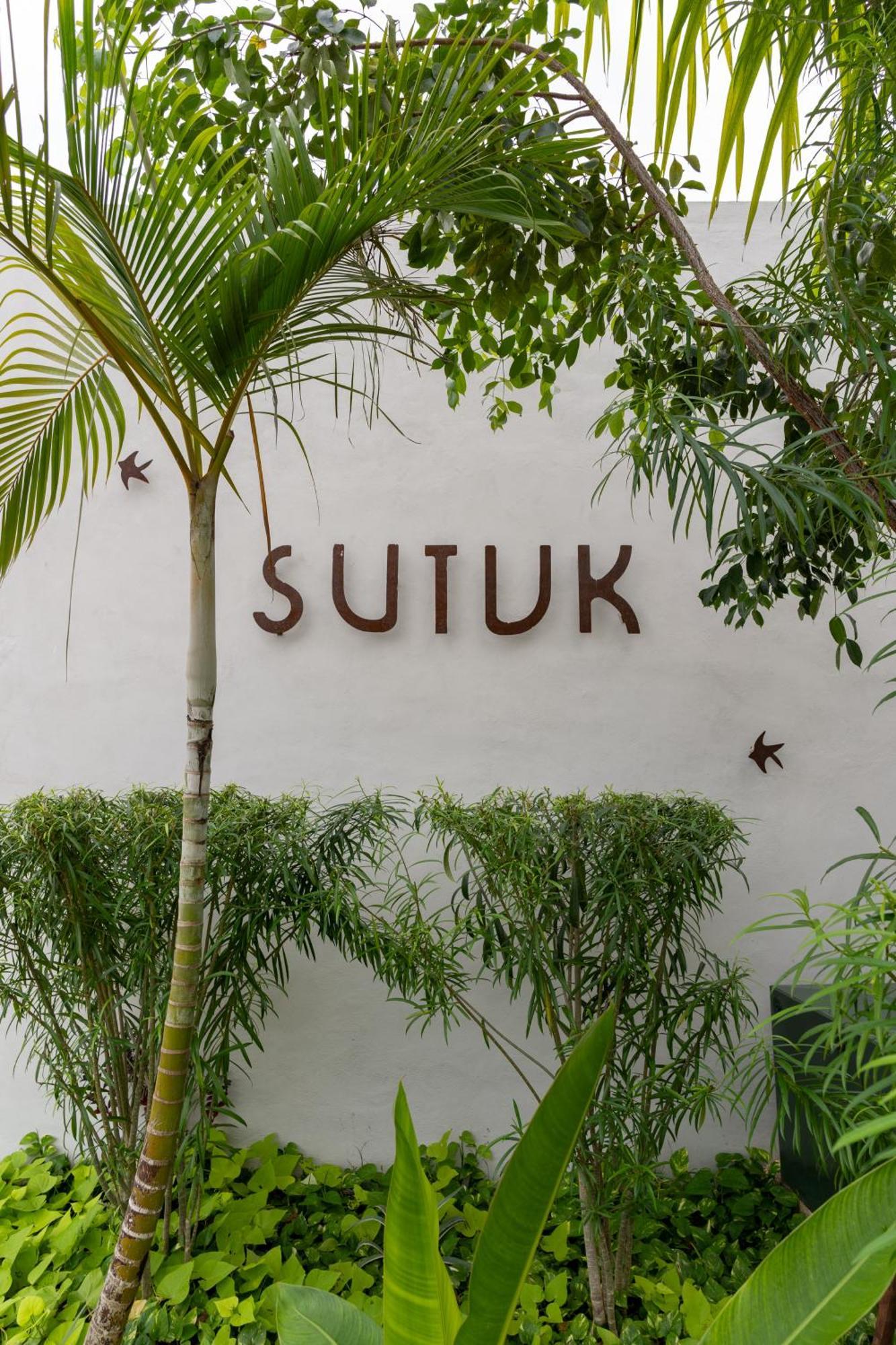Hotel Sutuk Вальядолид Экстерьер фото